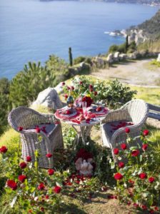 A romantic table for Valentine's Day