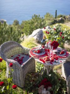 A romantic table for Valentine's Day